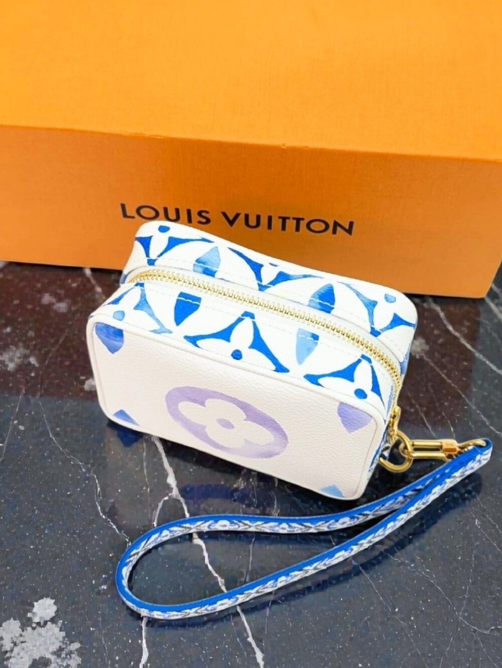 Louis Vuitton Monogram Giant Watercolor Wapity Wristlet Pouch - Picture 2 of 11